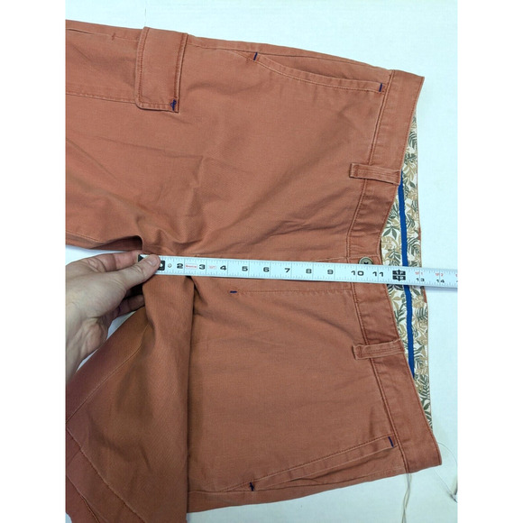 Tommy Bahama Shorts 38 MENS Desert Red Cargo Pocket - Picture 3 of 9